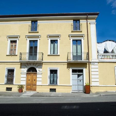 Palazzo Scura Panzió Vaccarizzo Albanese Kültér fotó