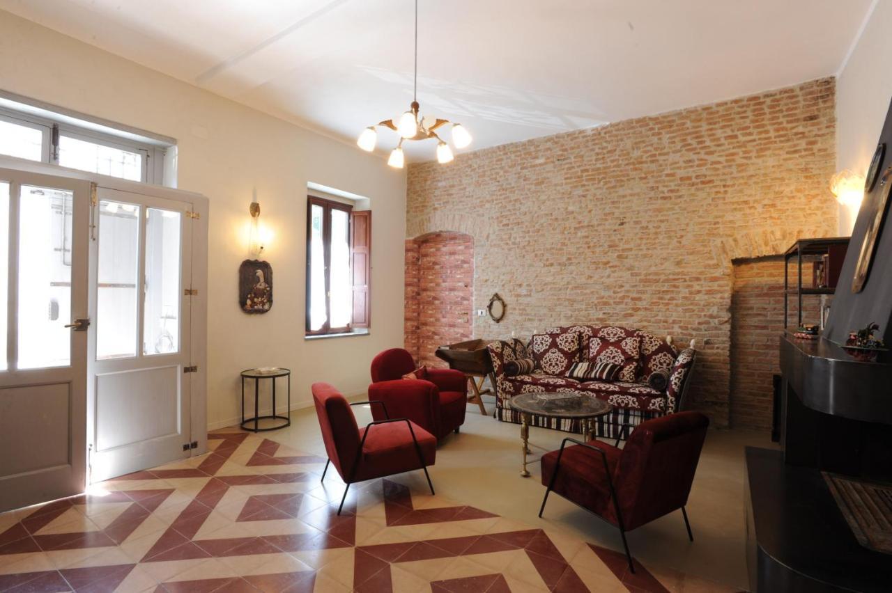 Palazzo Scura Panzió Vaccarizzo Albanese Kültér fotó